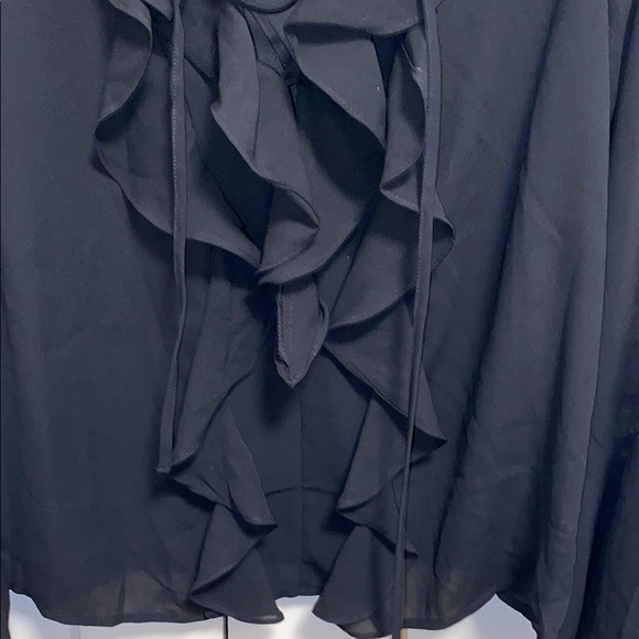 Forever 21 Small Black Ruffled V-Neck Blouse - Picture 5 of 10